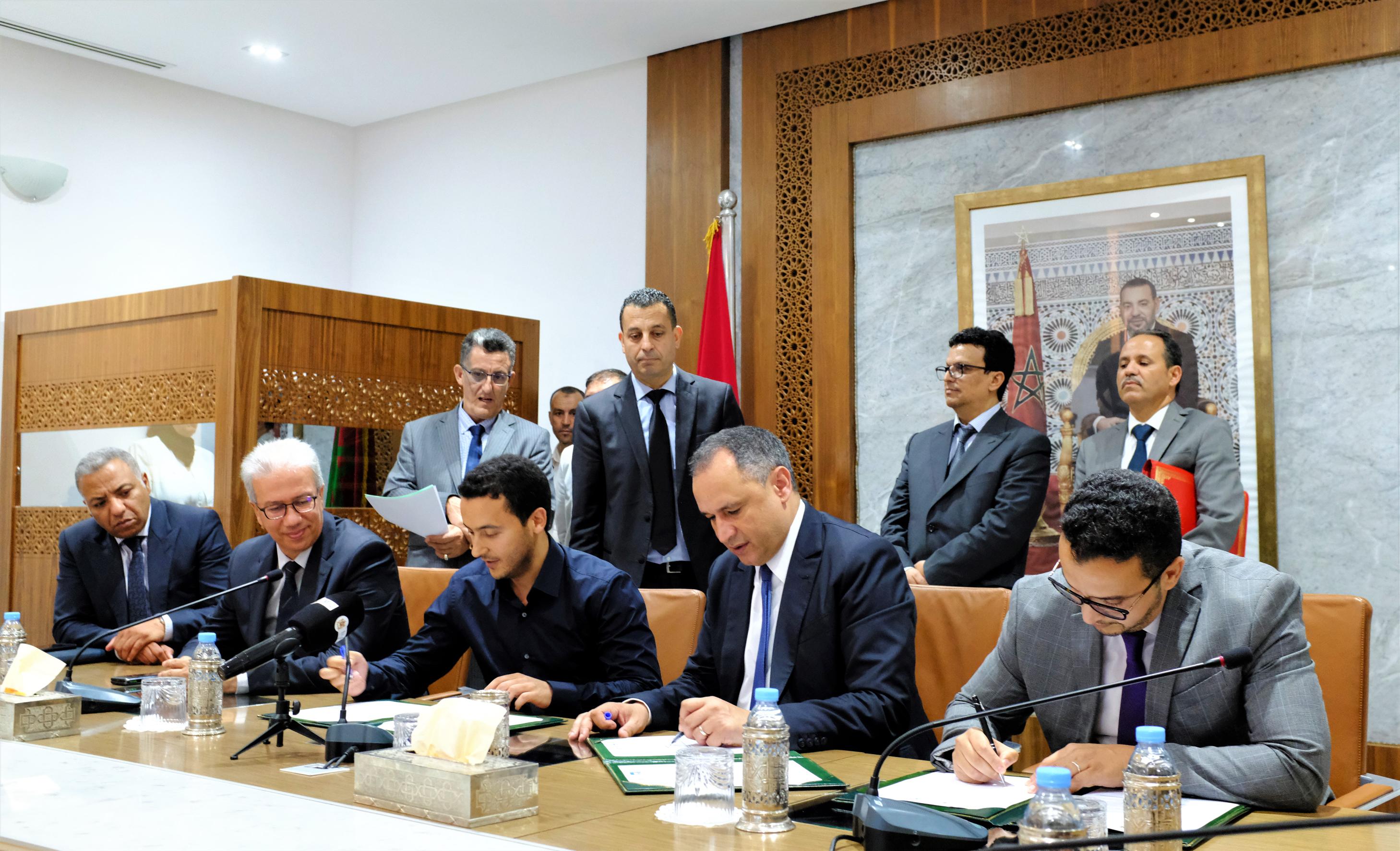Marrakech-Safi : Mezzour signe quatre conventions d’investissement pour 191 MDH